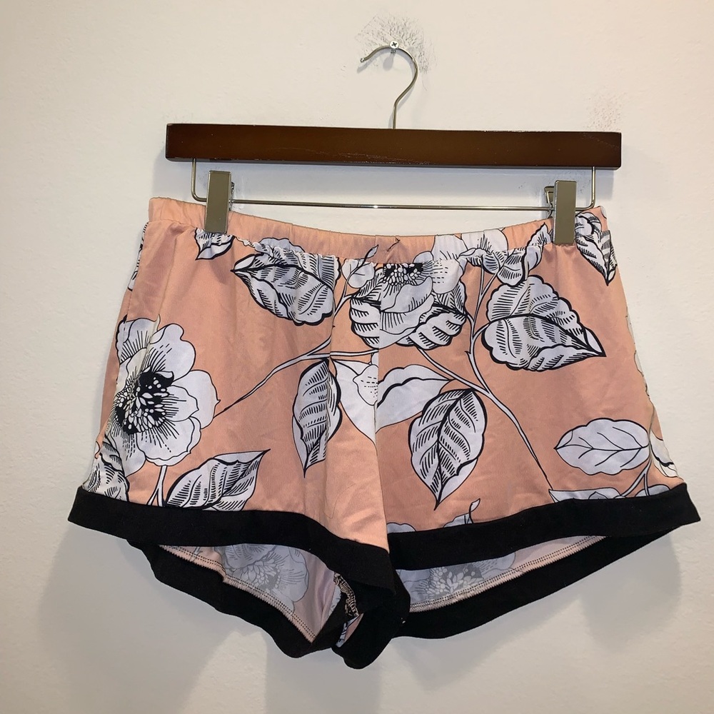 Orange, White, & Black Floral High Waist shorts size M - Picture 2 of 8